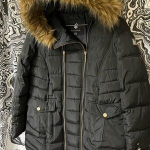 RocawearWomen's Black Puffer Jacket with Faux Fur Hood